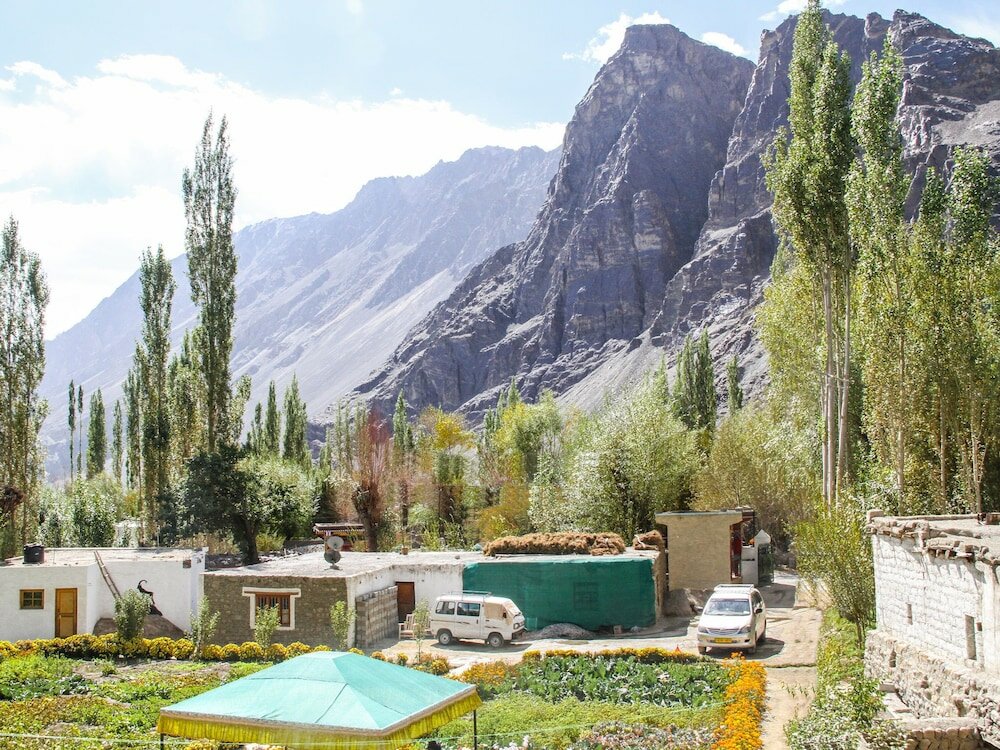 Фото отеля 2