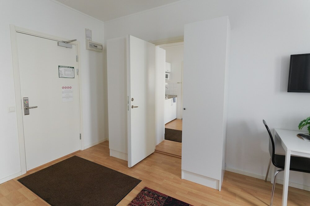 Фото Slagsta Gate Hotell