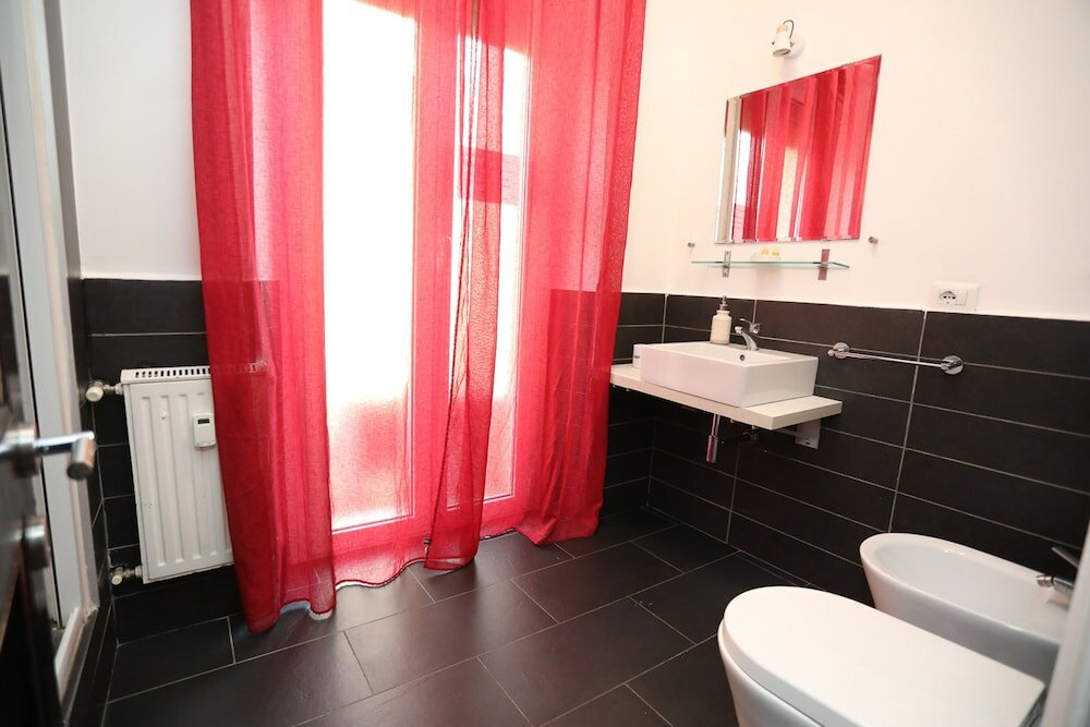 Фото Cineroma Guesthouse