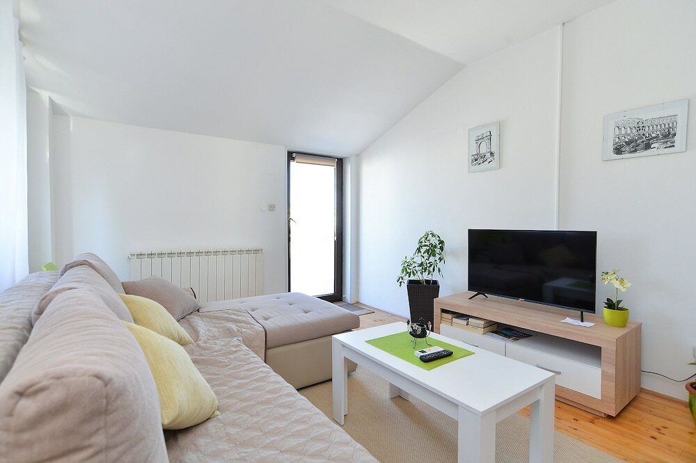 Фото Apartment 589