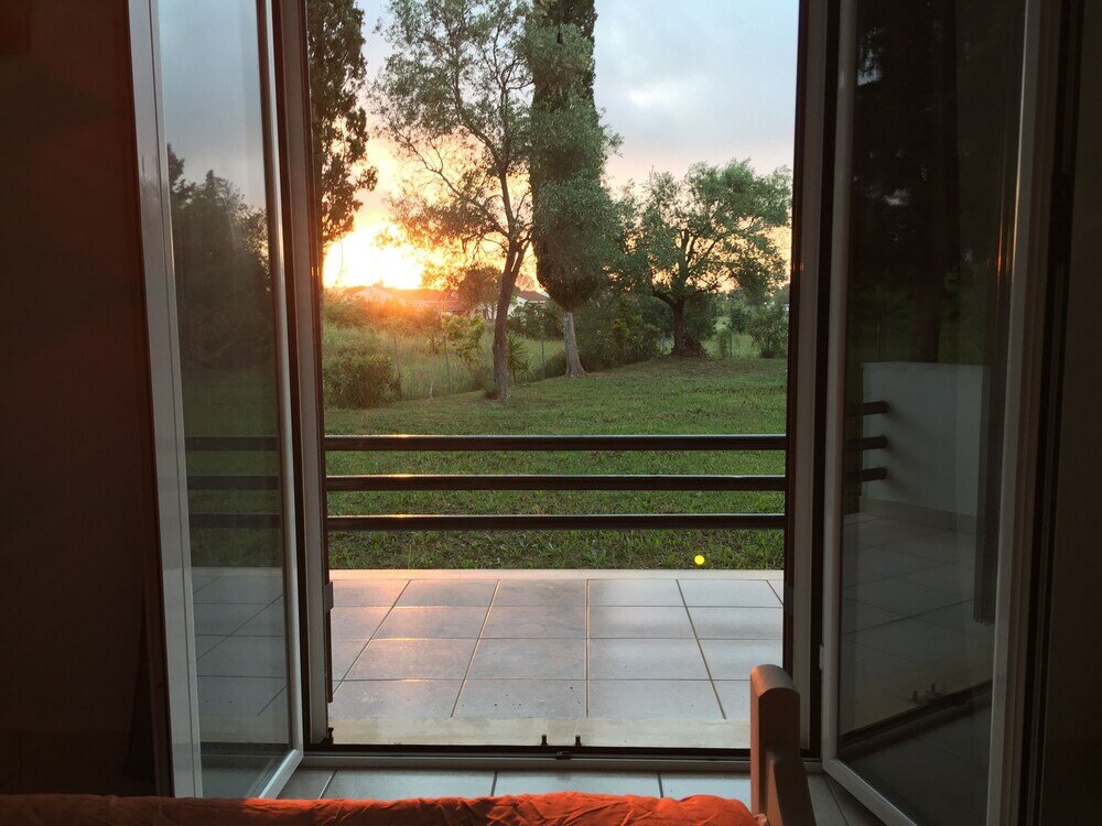 Фото Alexander Apartments