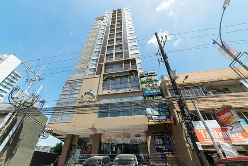 Гостиница RedDoorz Premium @ West Avenue Quezon City в Кесон-Сити