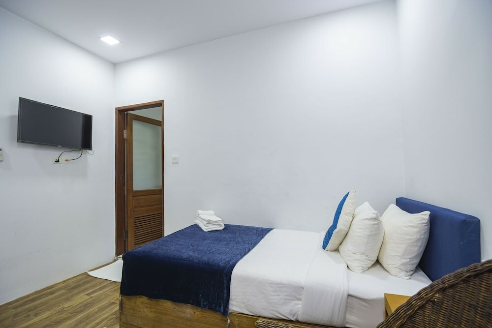 Фото Agga@9mile Hotel