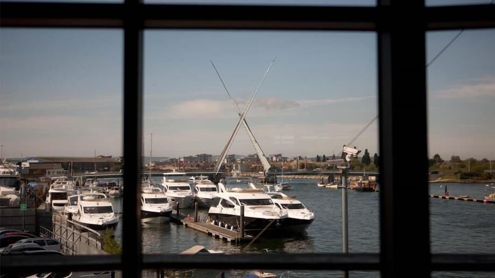 Фото Rnli College