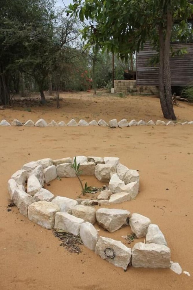 Фото Hotel Solidaire Mangily