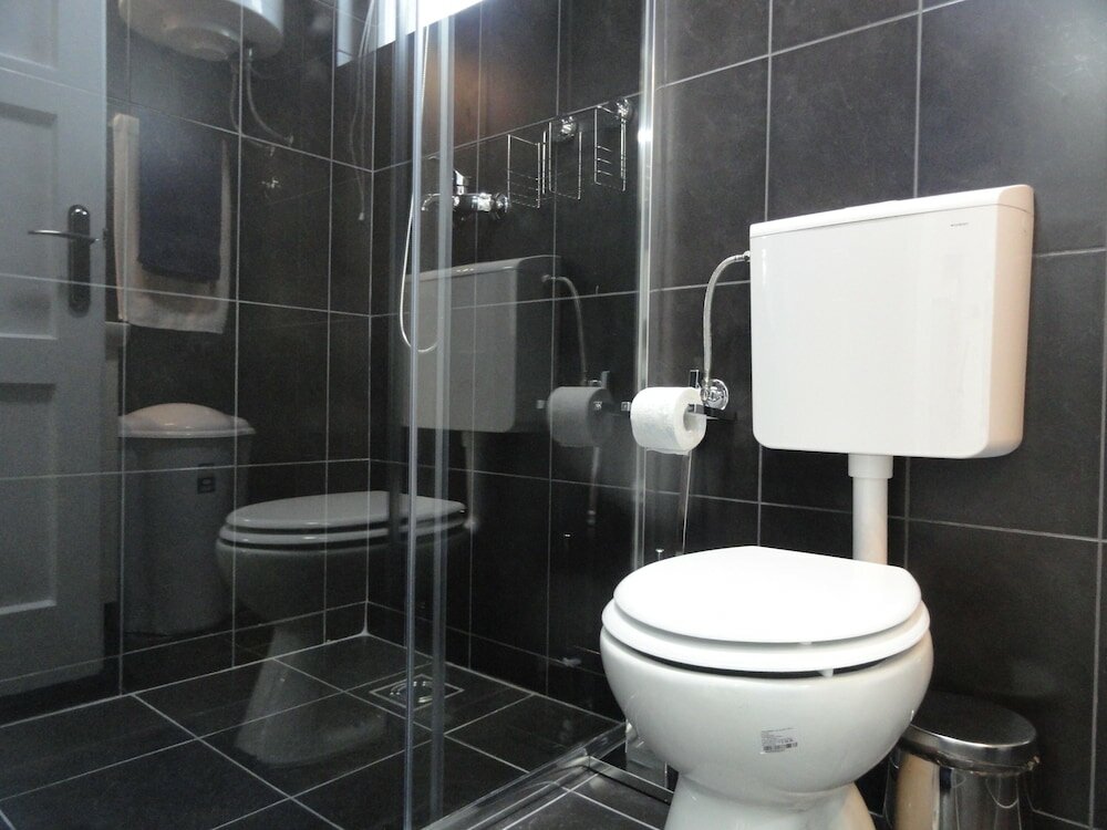 Фото Petrovac Holiday House with pool