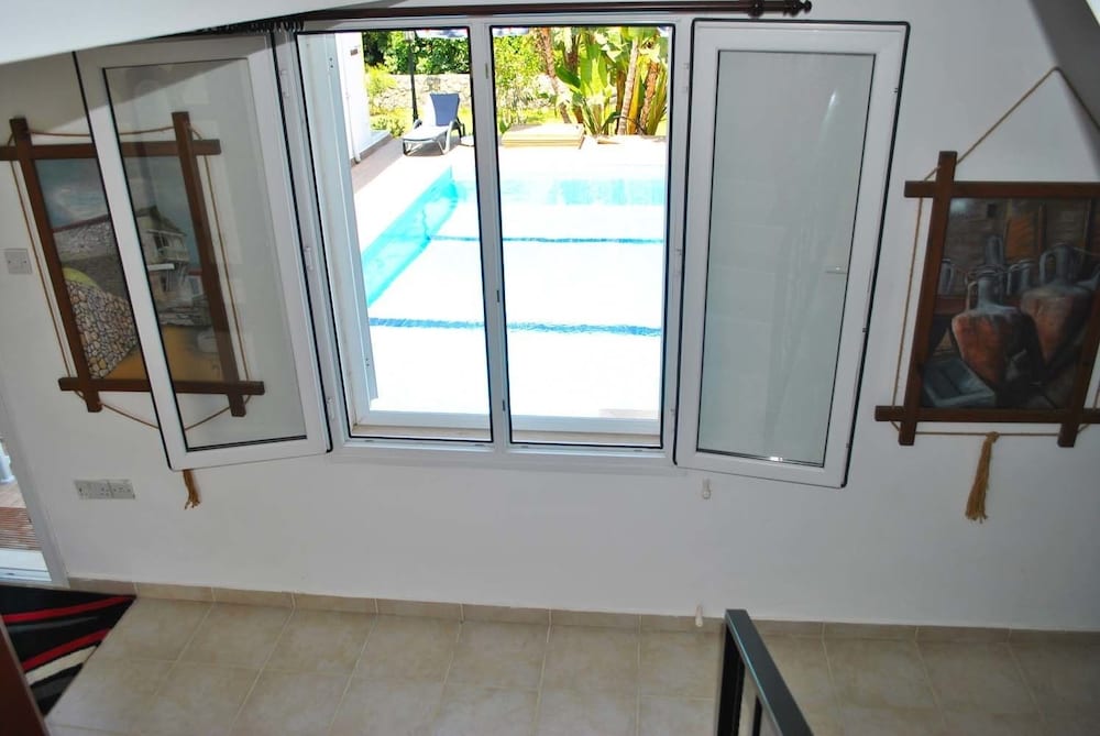 Фото Villa Butterfly by Amy Villas