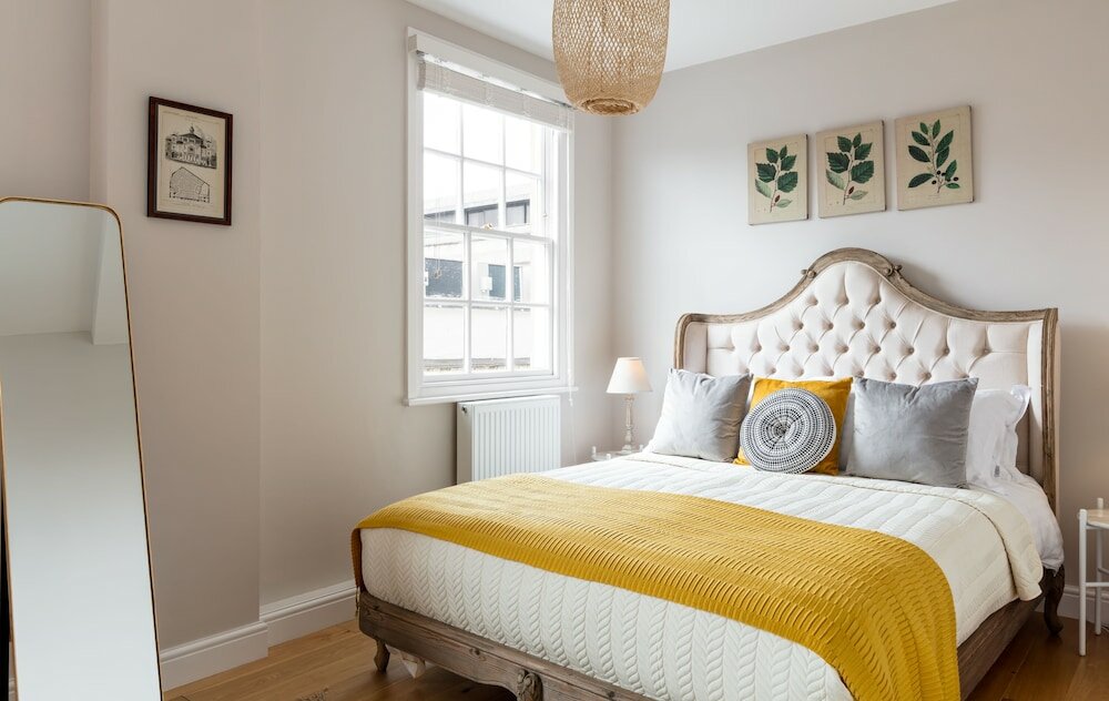 Фото Superior Stays Luxury Apartments - Bath City Centre