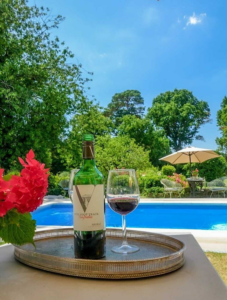 Фото Cedar House Boutique B&b