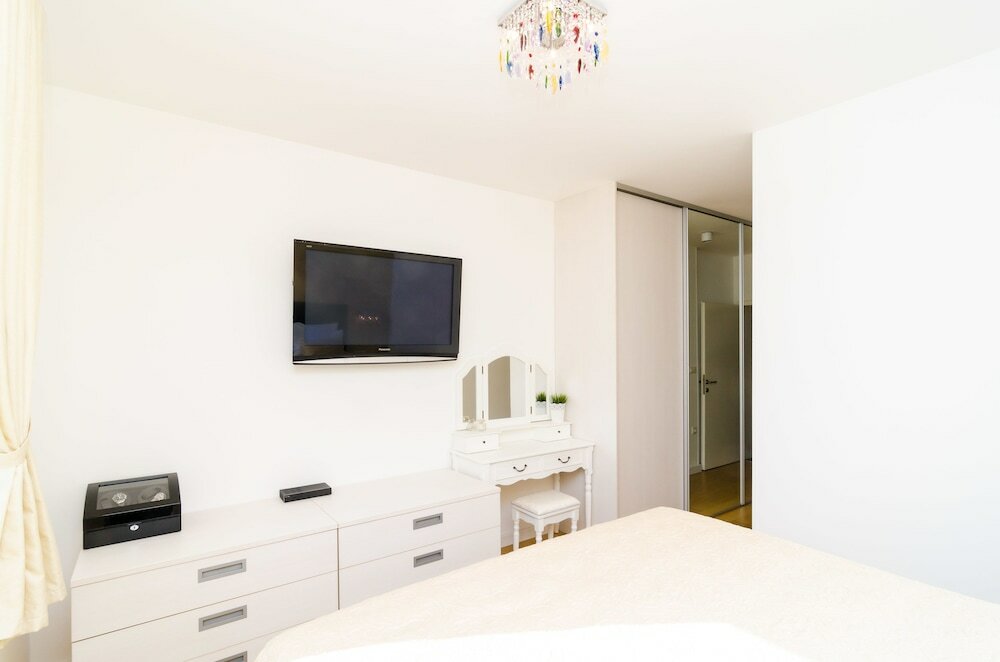 Фото Magellan Deluxe One