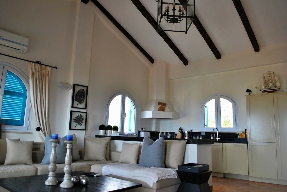 Фото Villa Alex by Amy Villas