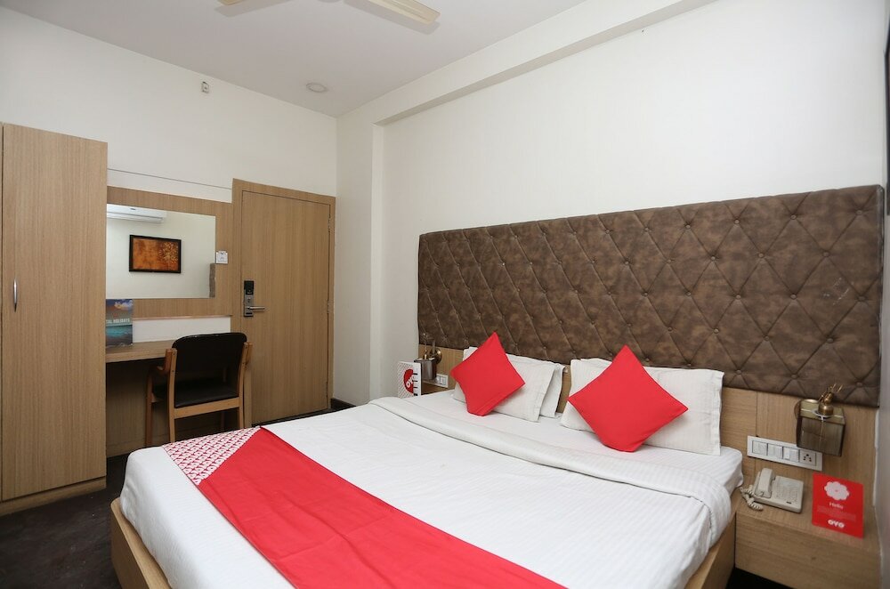 Фото Oyo 22315 Hotel Rajdoot Gaurav