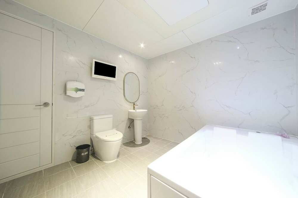 Фото Renaissance Hotel