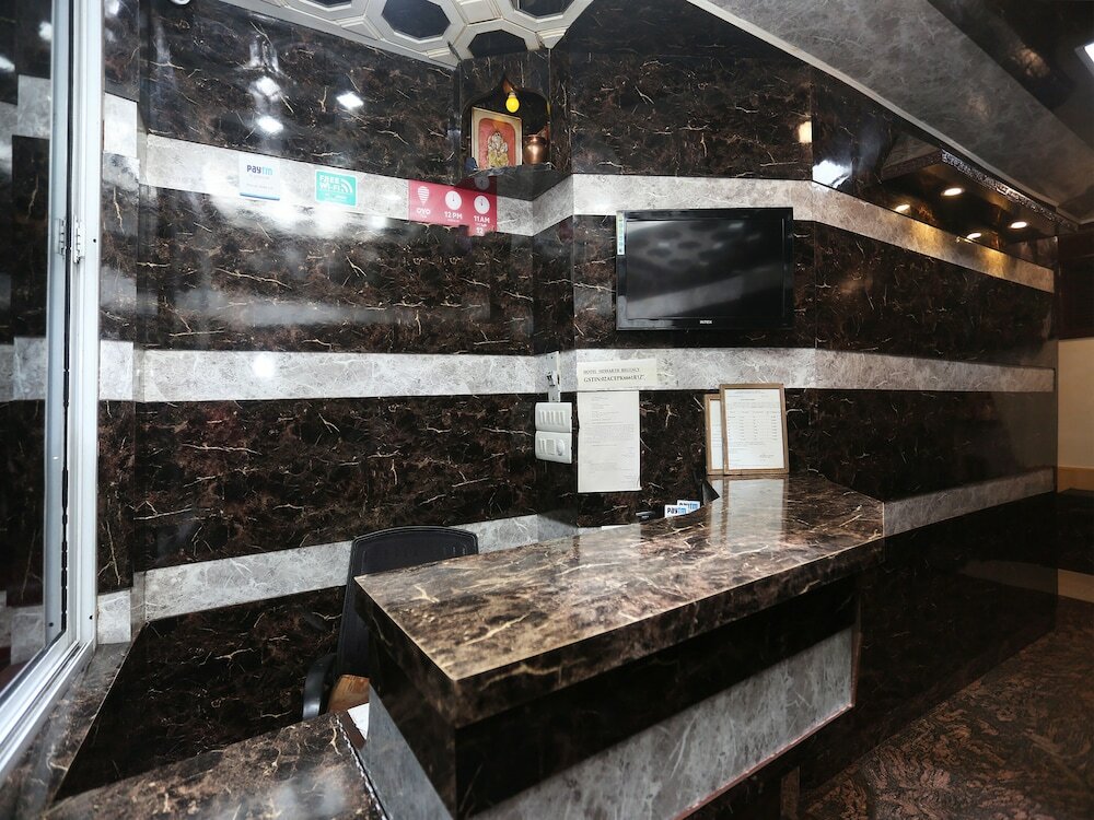 Фото Oyo 27002 H S R Ram Bazaar