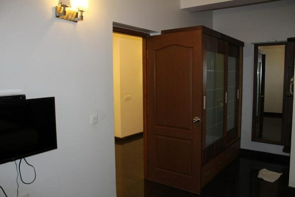 Фото Zions Hotel