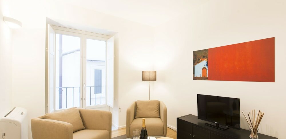Фото Maqueda Apartments by Wonderful Italy