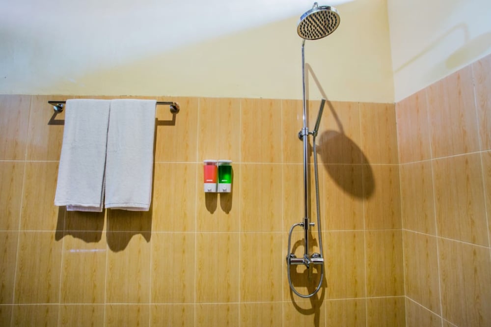 Фото Tatak Bunut Villa Ceningan