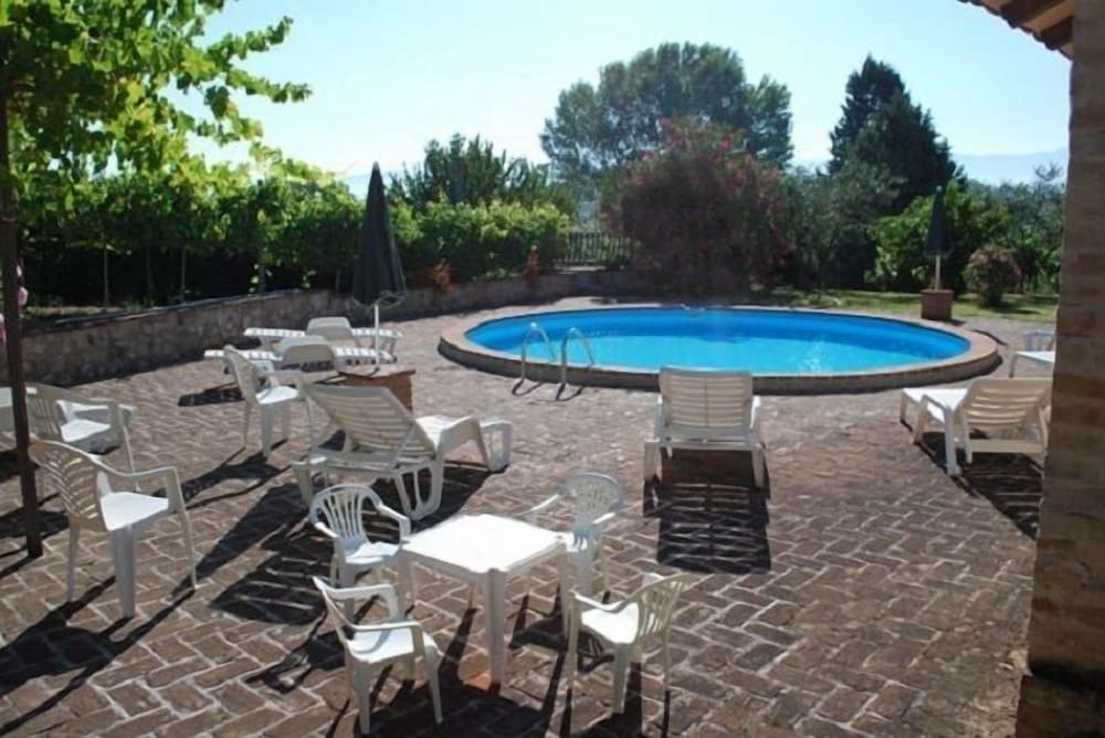 Фото Agriturismo Fonte Abellana