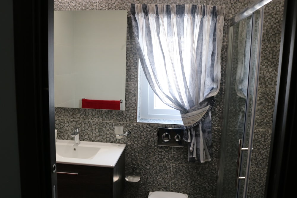 Фото Seaside Apartment