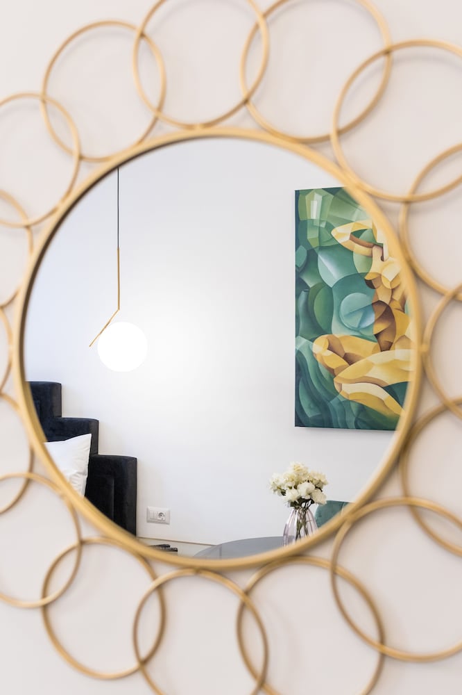 Фото Pierrot & Pierrette Apartments