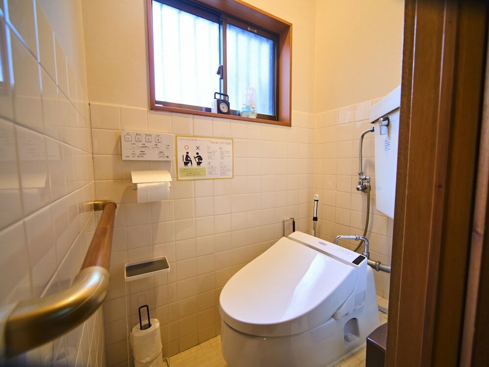 Фото Kagurazaka Retro Bar & Hotel