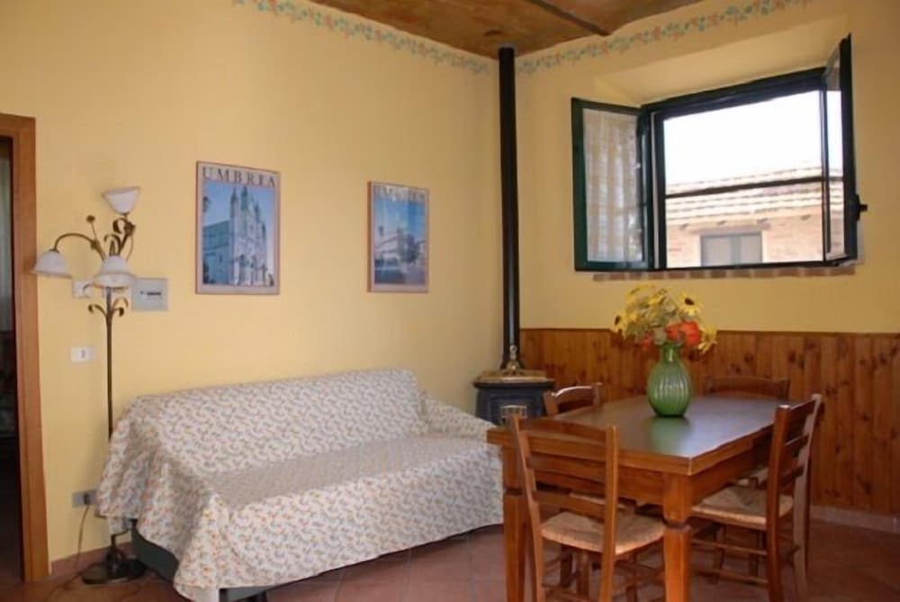 Фото Agriturismo Fonte Abellana