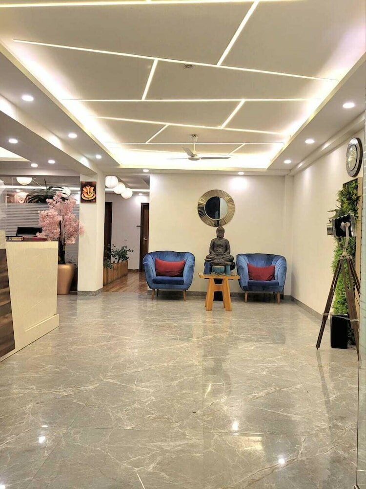 Фото Hotel Golf View Suites