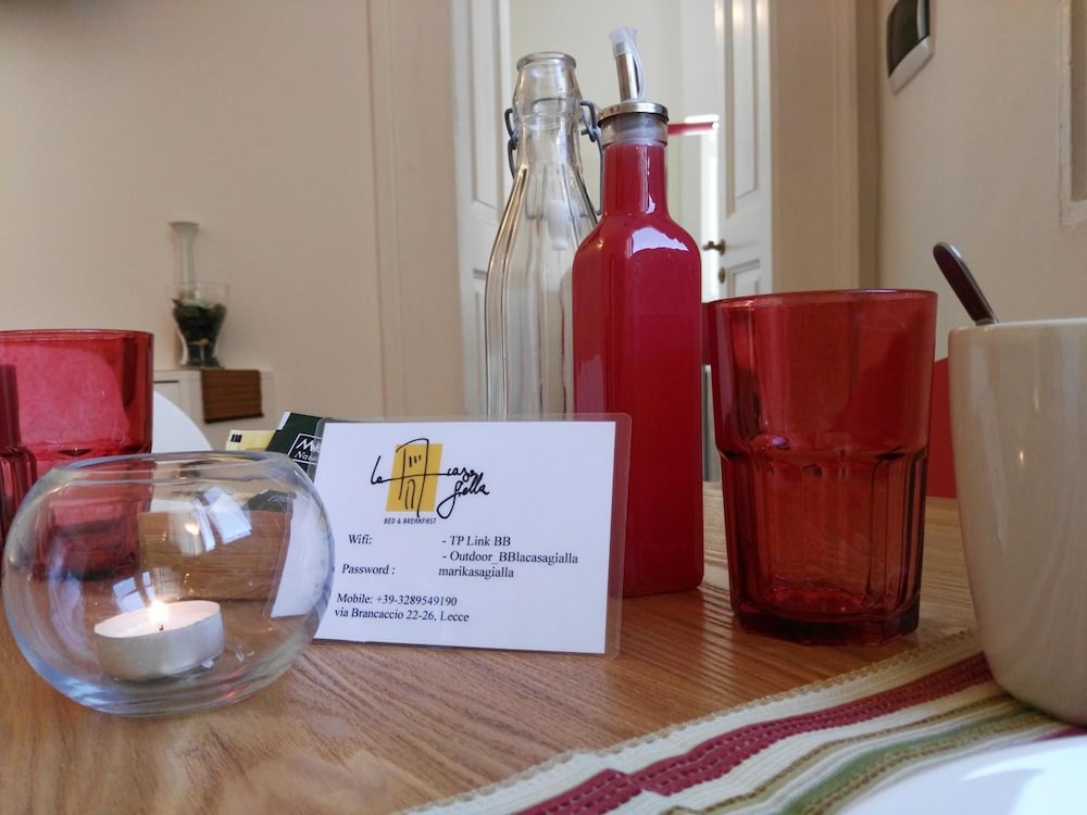 Фото B&b La Casa Gialla di Mariella