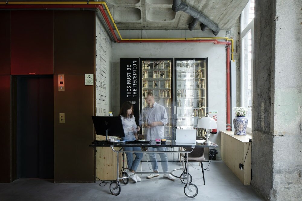 Фото Zero Box Lodge Porto