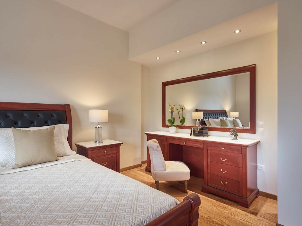 Фото Mont Bleu Luxury Villa