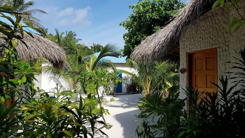 Гостиница Blue World Dharavandhoo на Атолле Баа