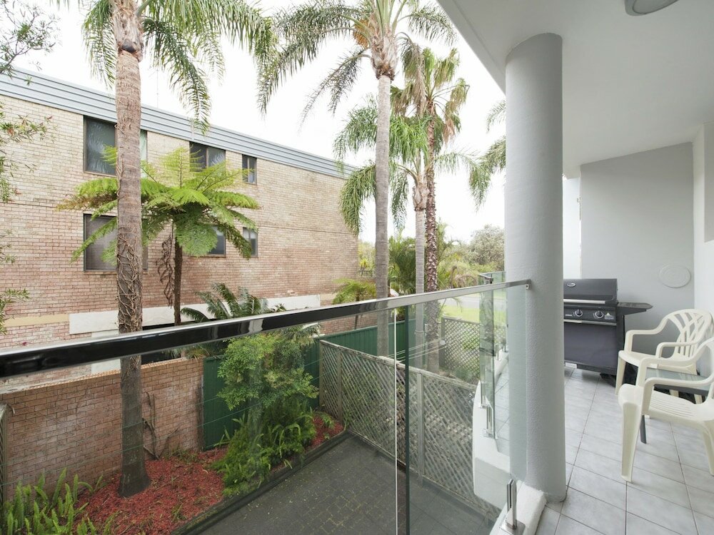 Фото 9 Cirrus at Fingal Bay