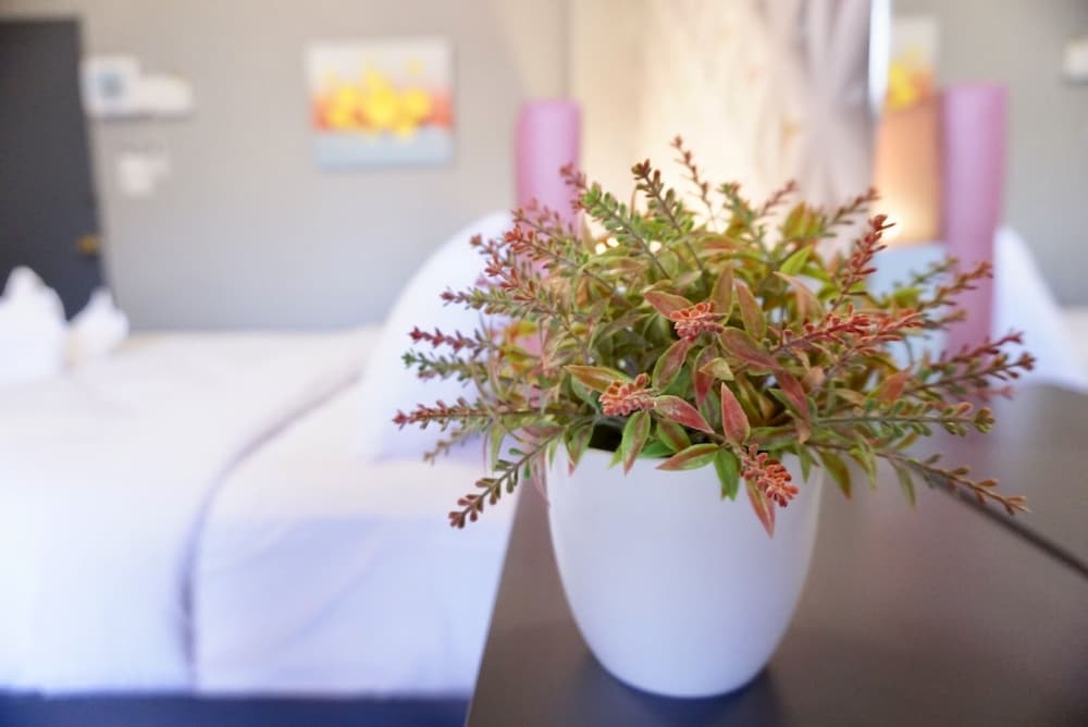 Фото Bhundaree Richy