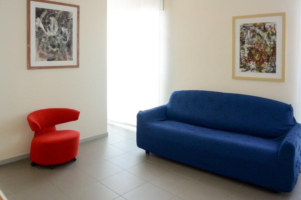 Фото Vista Hotel & Residence