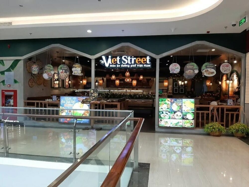 Фото Luxury Apartments Vinhomes Metropolis