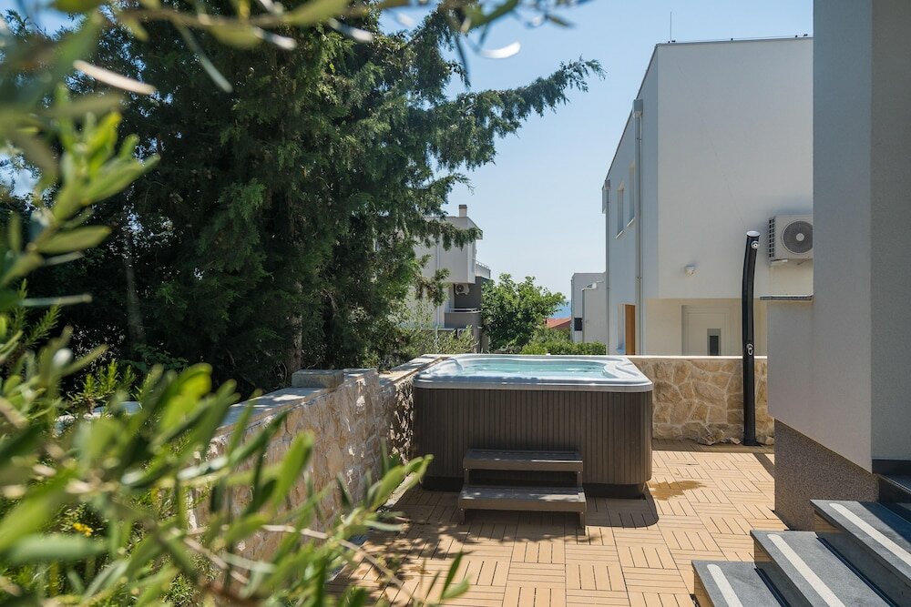 Фото Apartments Tomana