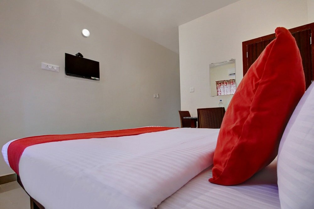 Фото Oyo 24301 Century Park