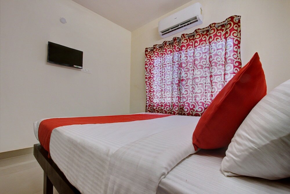 Фото Oyo 24301 Century Park