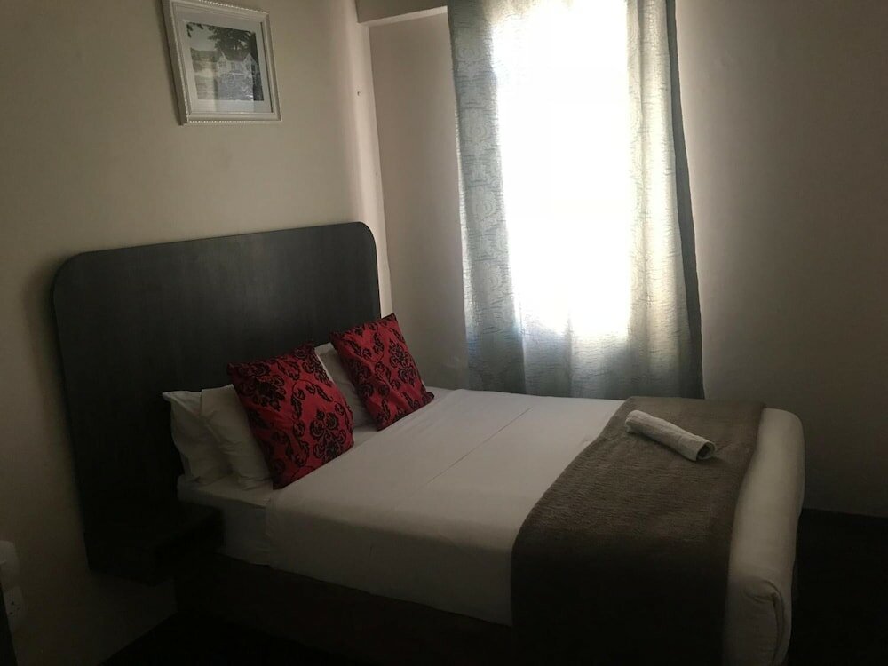 Фото Businessburg Hotel