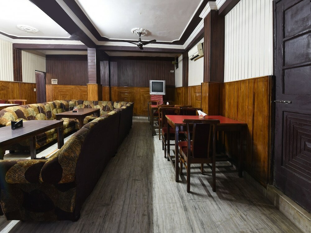 Фото Oyo 19541 Hotel Jammu Palace