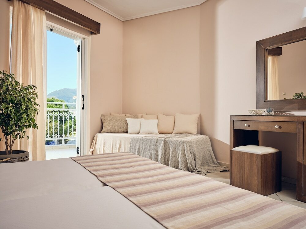 Фото Alkyonis Hotel