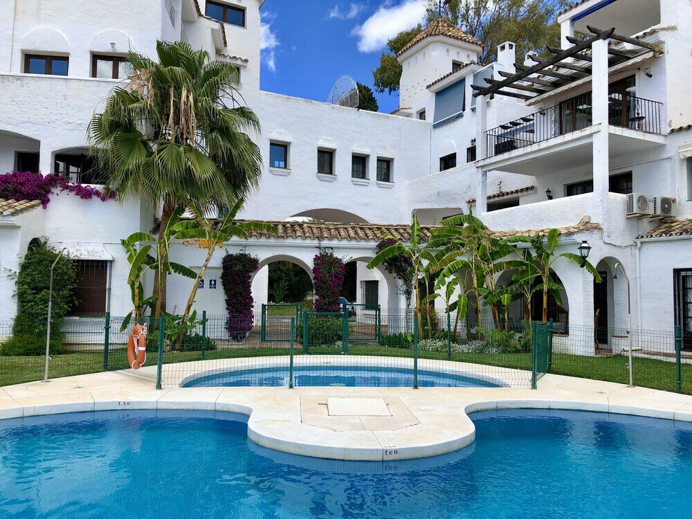 Фото 2-Bedrooms Apartment Puerto Banus-Beach