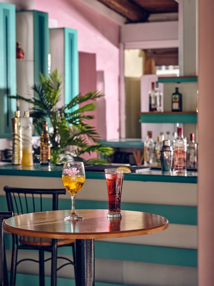 Фото Alkyonis Hotel