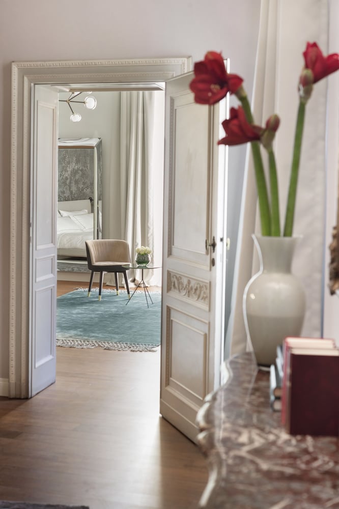 Фото Butterfly Boutique Rooms