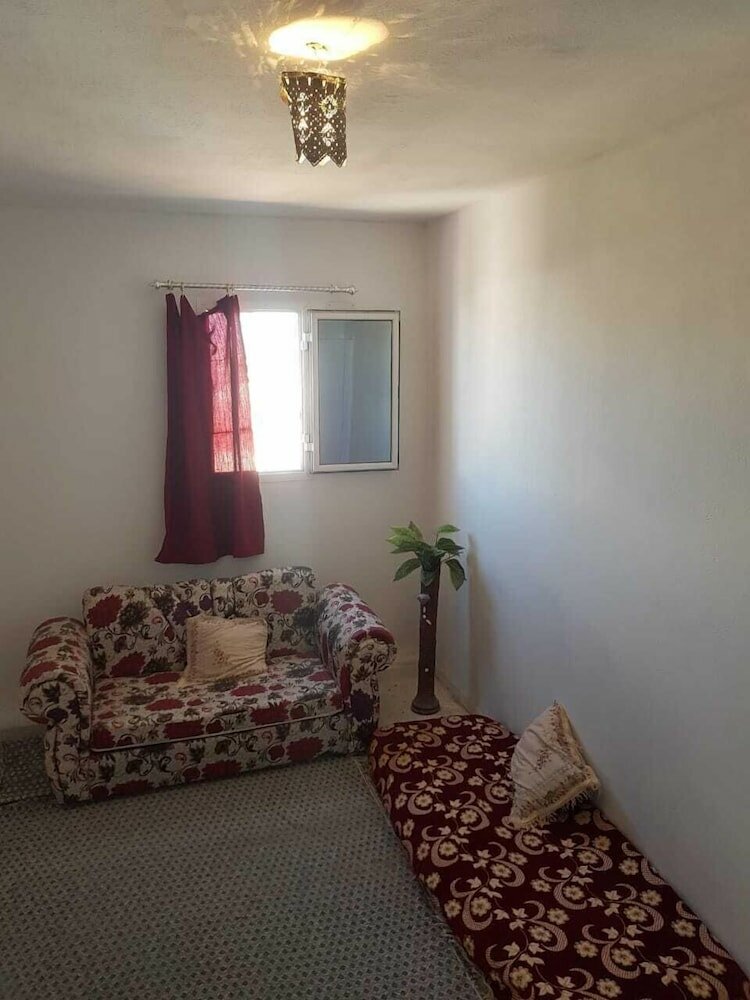 Фото Cheap & Cheerful