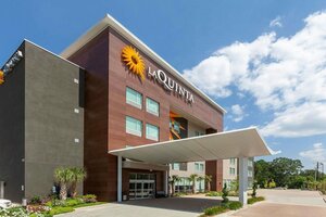 Гостиница La Quinta Inn & Suites by Wyndham Lafayette Oil Center