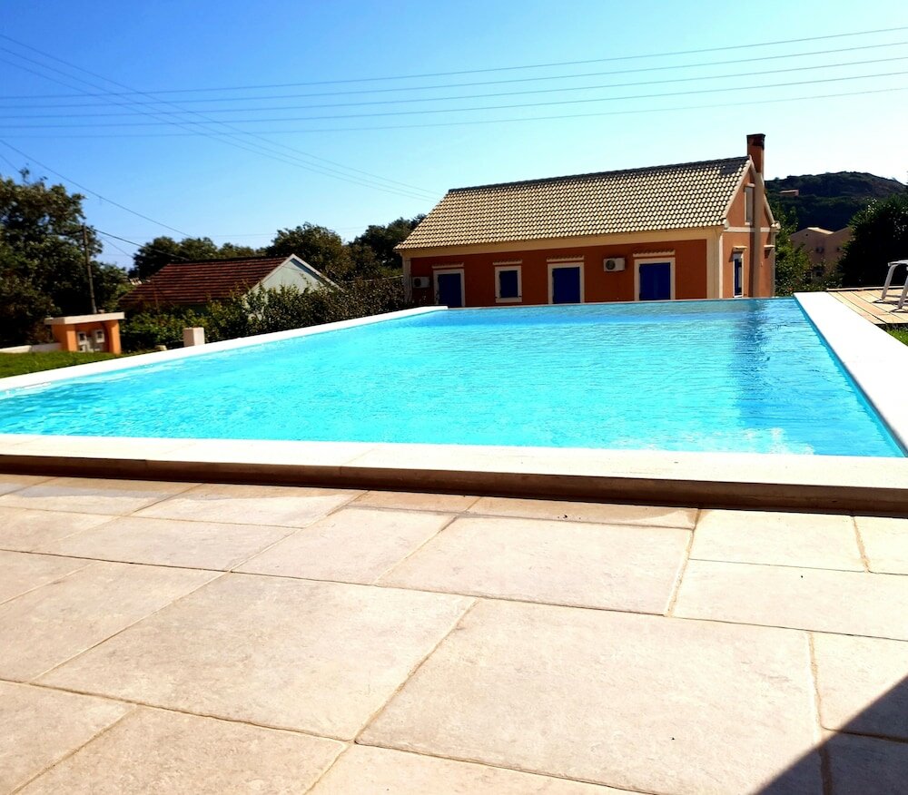 Фото Reiki Luxury Villas