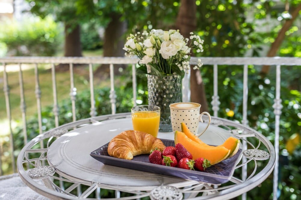 Фото Luxury Rooms With Balcony