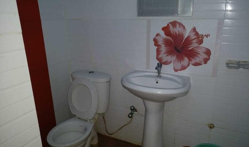 Фото Iroomz Shanthana Residency