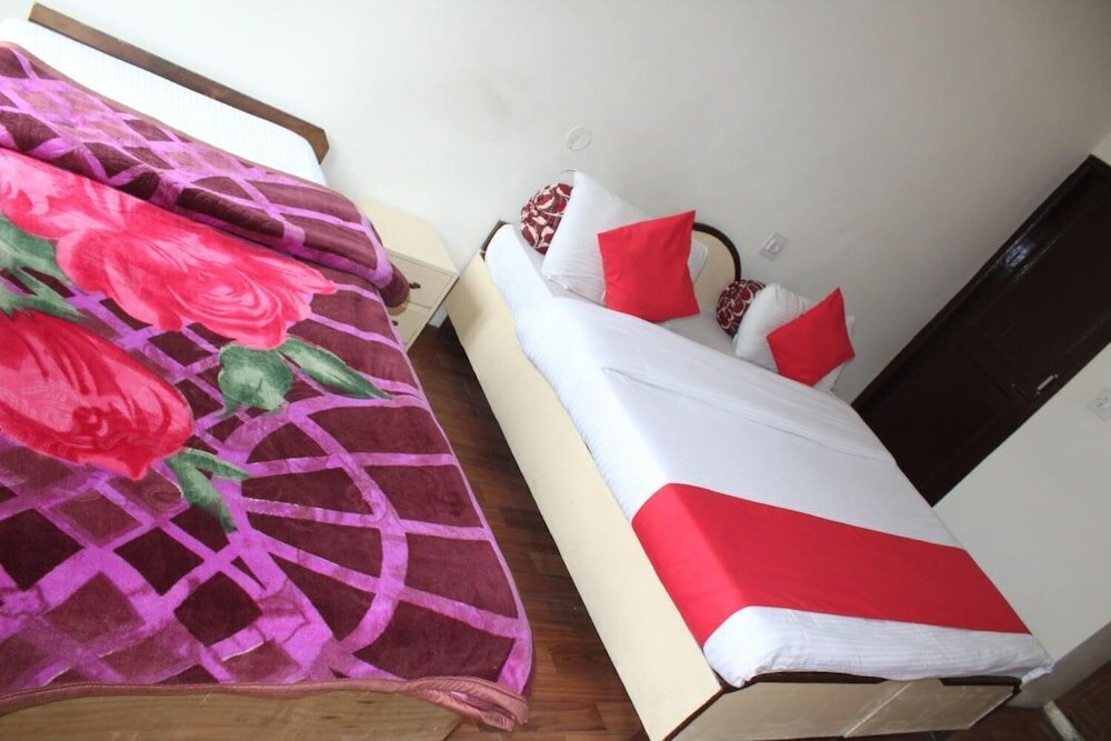 Фото Hotel Pine Spring